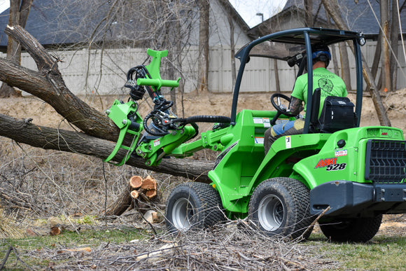 Avant 500 Series Mini Wheel Loader, 2100lb ROC