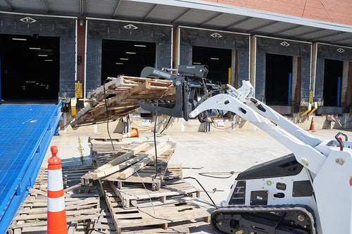 Mini Skid Steer Attachment – Root Grapple (Model 106031, 42″ Width)