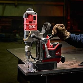 M18 FUEL™ 1-1/2 Lineman Magnetic Drill - Tool Only