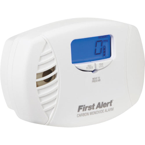First Alert Plug-In 120V Electrochemical Easy To Read Digital Display Carbon Monoxide Alarm First Alert