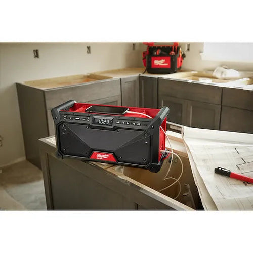 Milwaukee M18™ Bluetooth® Jobsite Radio Milwaukee