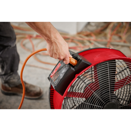 Milwaukee M18™ Brushless 18 Fan Milwaukee