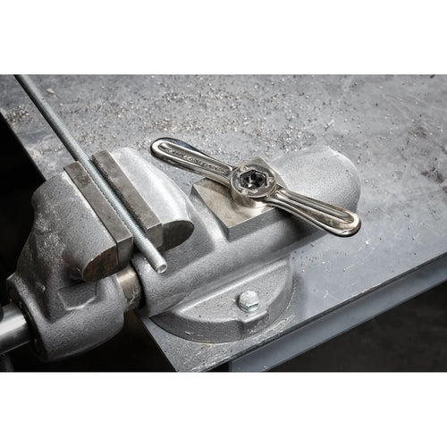 Milwaukee M12-1.25 mm 1-Inch Hex Threading Die Milwaukee