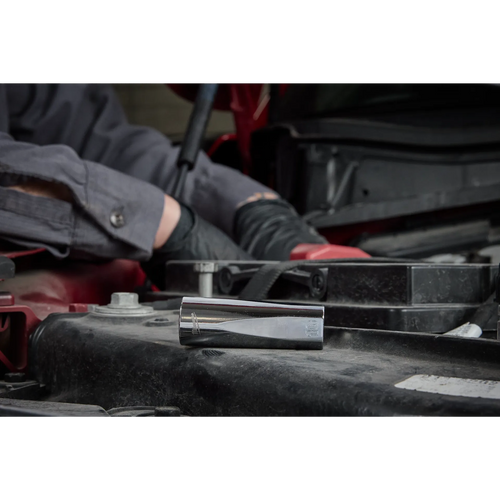 Milwaukee 98pc 3/8 Drive 6-Pt and 12-Pt Metric & SAE Ratchet & Socket Set with PACKOUT™ Low-Profile Organizer Milwaukee
