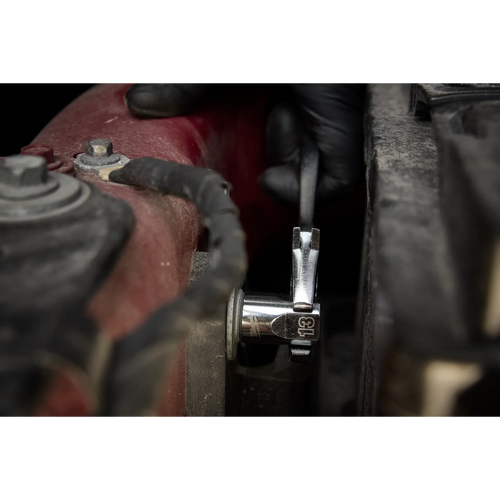 Milwaukee 98pc 3/8 Drive 6-Pt and 12-Pt Metric & SAE Ratchet & Socket Set with PACKOUT™ Low-Profile Organizer Milwaukee